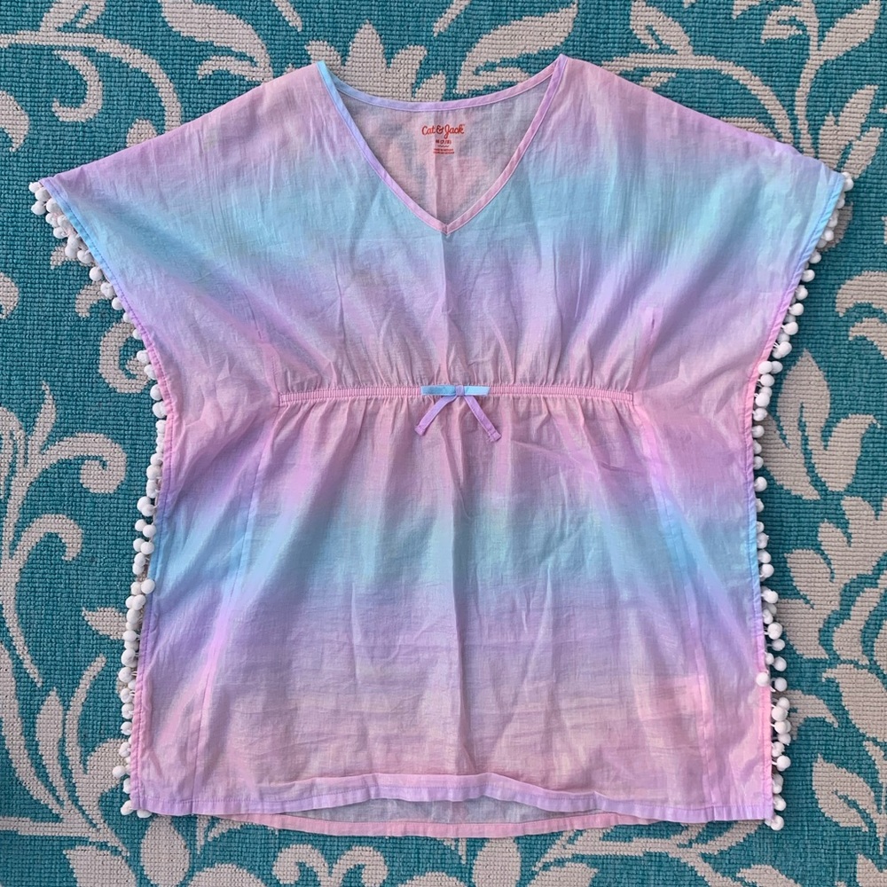 Adorable swim suit cover up ☀️🌊👙